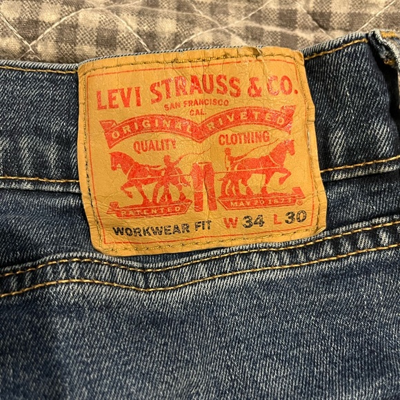 Mens Levi's 34x30 - Picture 3 of 3